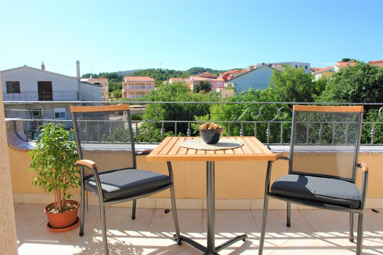 Iva Apartmani Водице Экстерьер фото