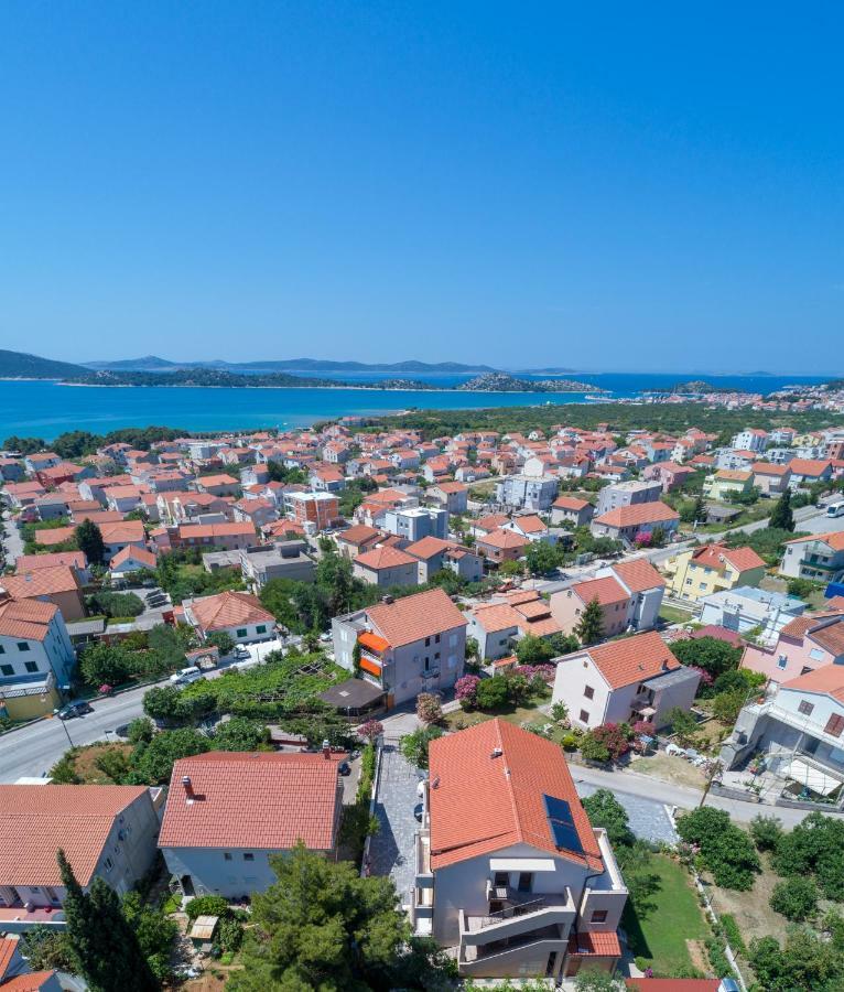 Iva Apartmani Водице Экстерьер фото