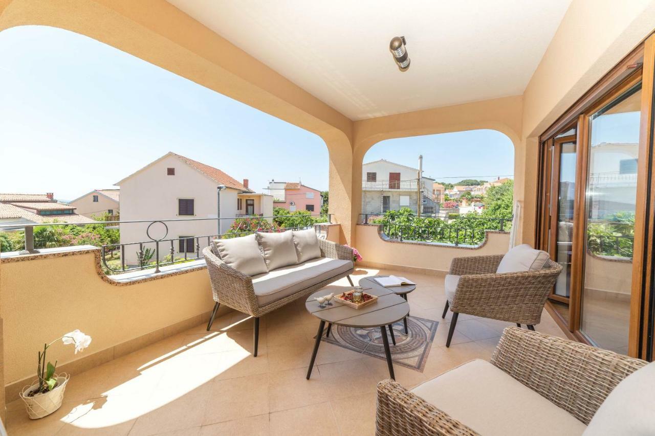 Iva Apartmani Водице Экстерьер фото