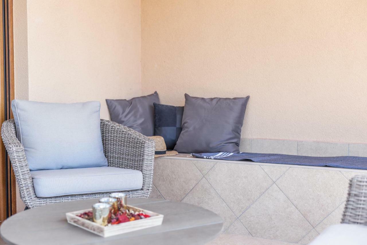 Iva Apartmani Водице Экстерьер фото